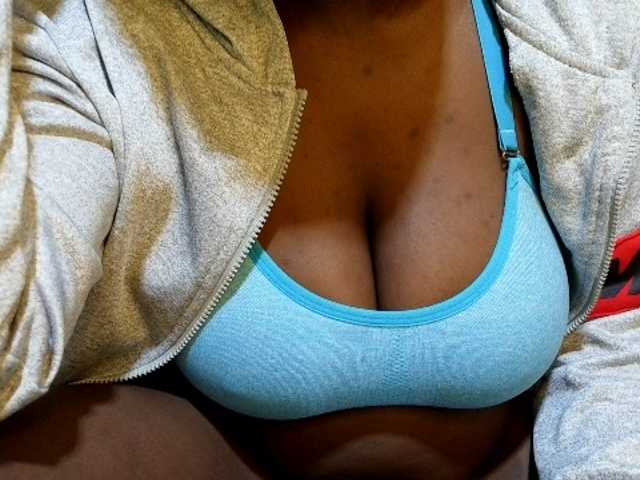 pretty-lioness