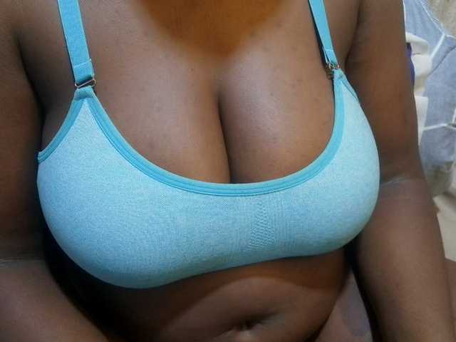 pretty-lioness