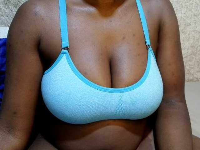pretty-lioness