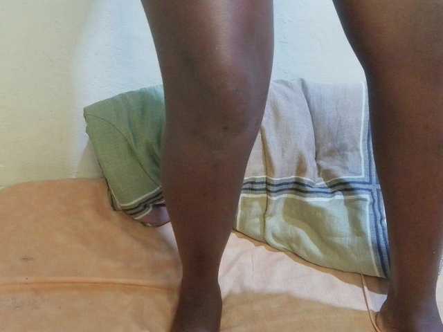 pretty-lioness's BongaCams show and profile