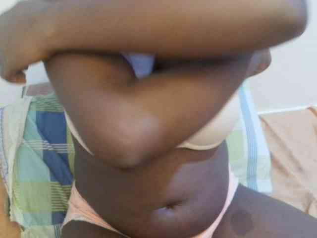 pretty-lioness webcam