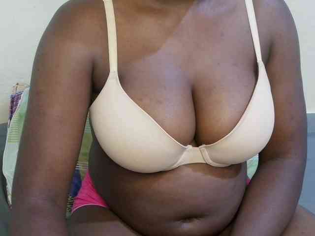 pretty-lioness webcam