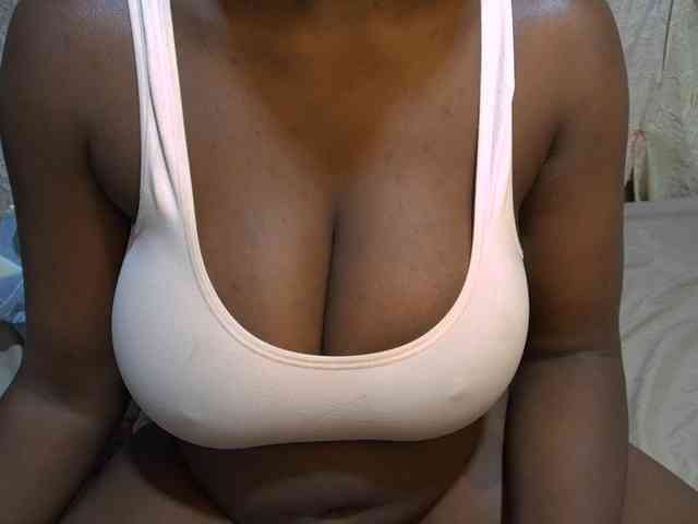 pretty-lioness webcam