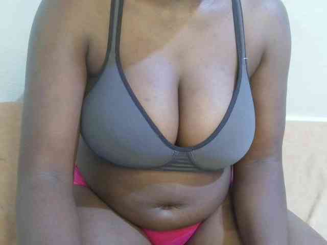 pretty-lioness webcam