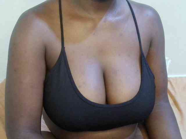 pretty-lioness webcam