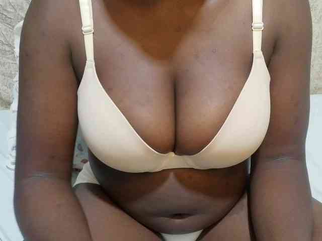 pretty-lioness webcam