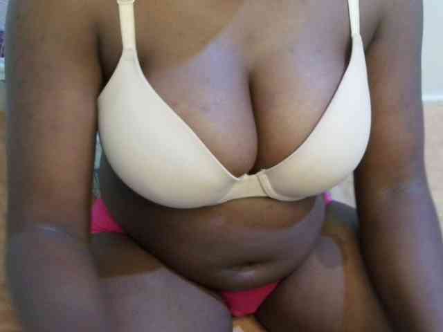 pretty-lioness webcam