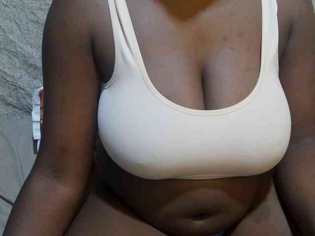 pretty-lioness webcam
