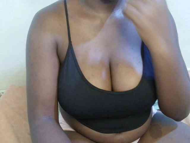 pretty-lioness webcam