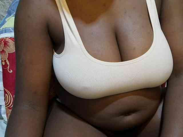 pretty-lioness webcam