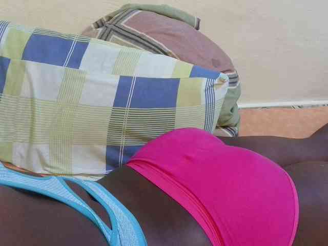 pretty-lioness webcam