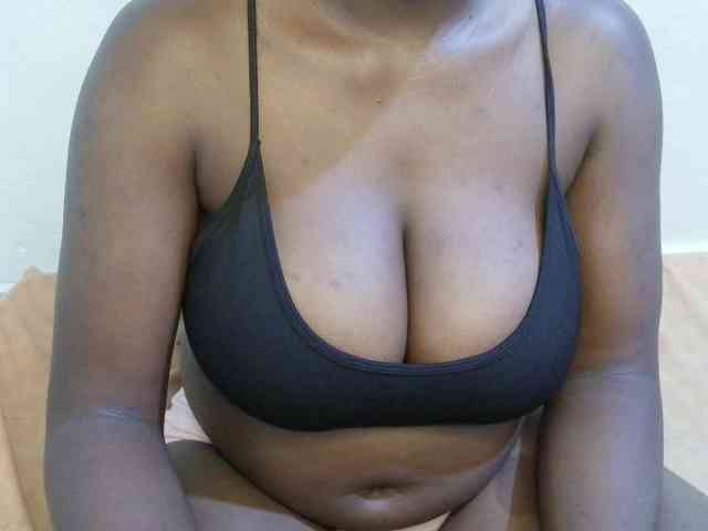 pretty-lioness webcam