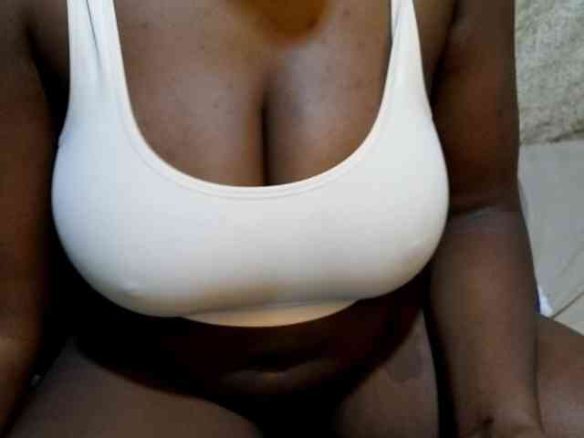 pretty-lioness webcam