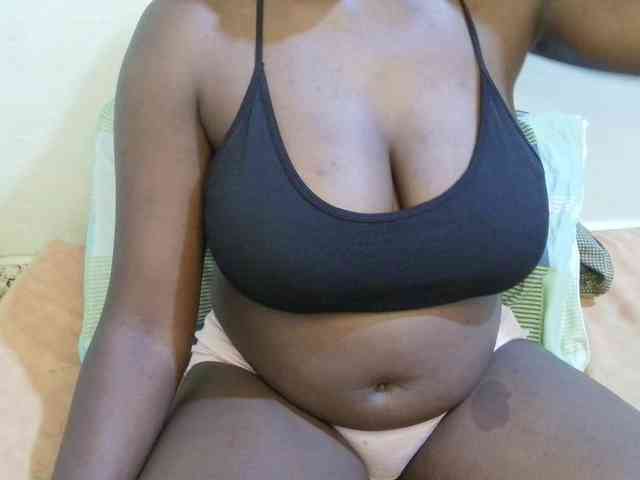 pretty-lioness webcam