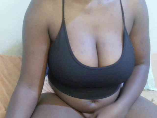 pretty-lioness webcam