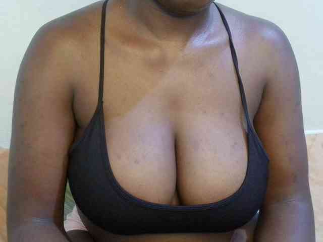 pretty-lioness webcam