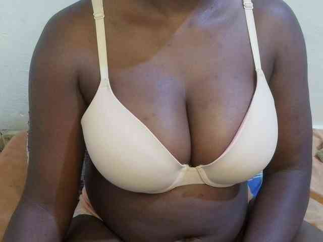 pretty-lioness webcam