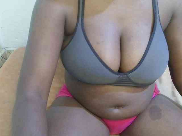 pretty-lioness webcam