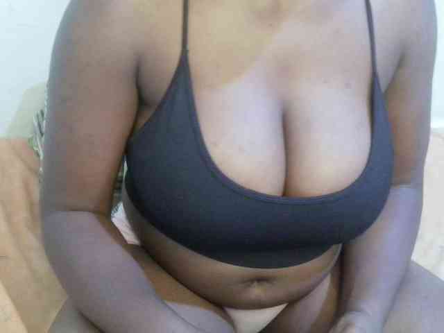 pretty-lioness webcam