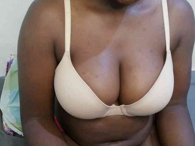 pretty-lioness webcam