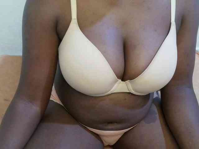 pretty-lioness webcam