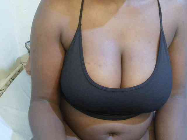 pretty-lioness webcam