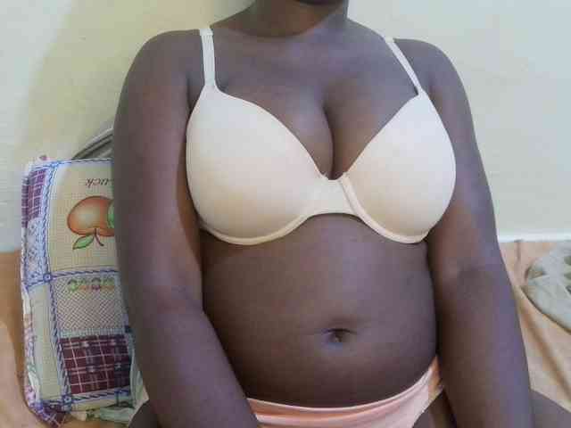 pretty-lioness webcam