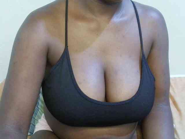 pretty-lioness webcam