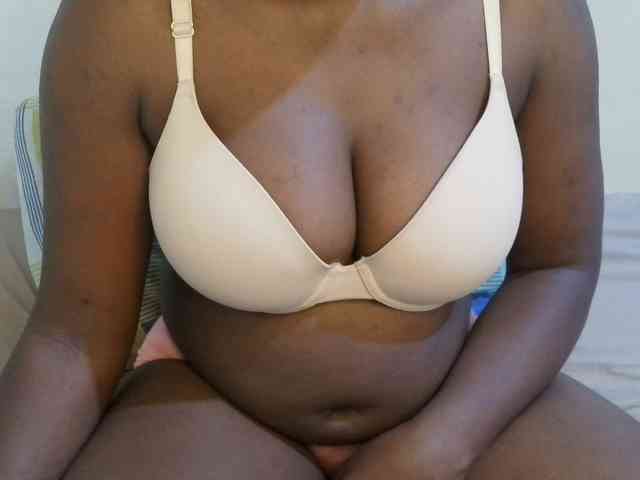 Pretty-lioness - Girl 