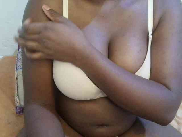 pretty-lioness webcam