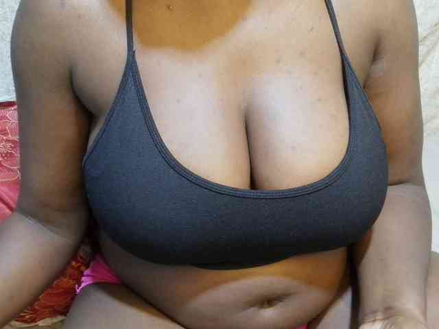 pretty-lioness Sex Cam Show
