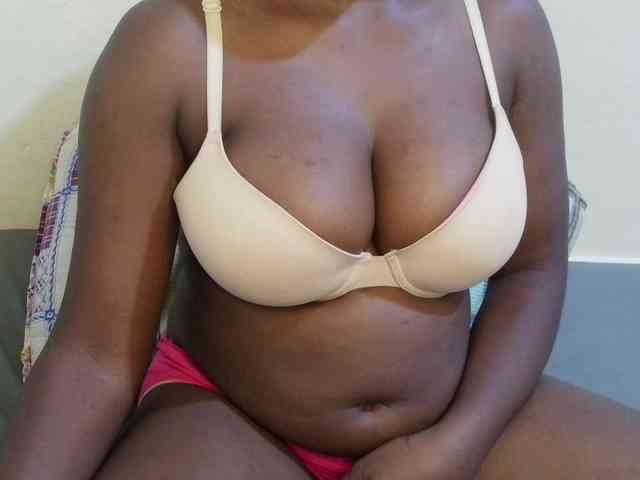 pretty-lioness webcam