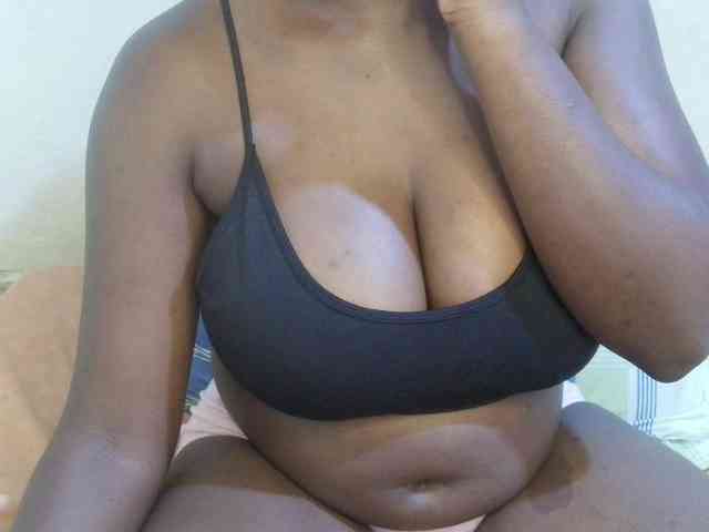 pretty-lioness webcam