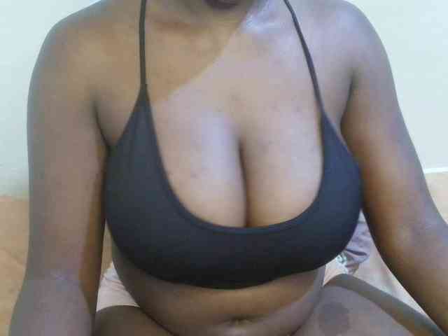 pretty-lioness webcam