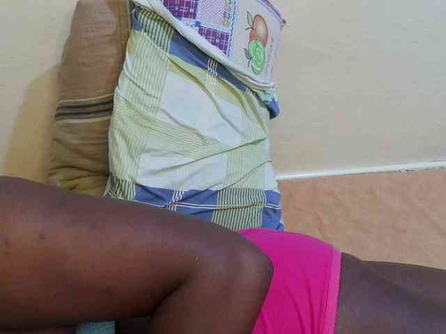 pretty-lioness webcam