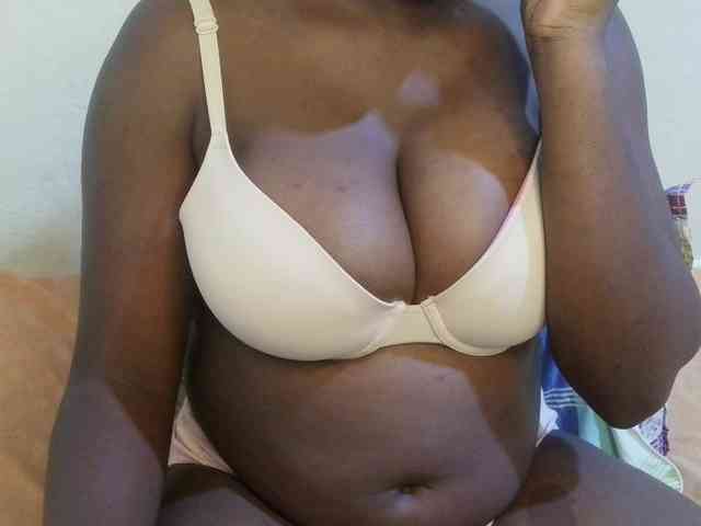 pretty-lioness webcam