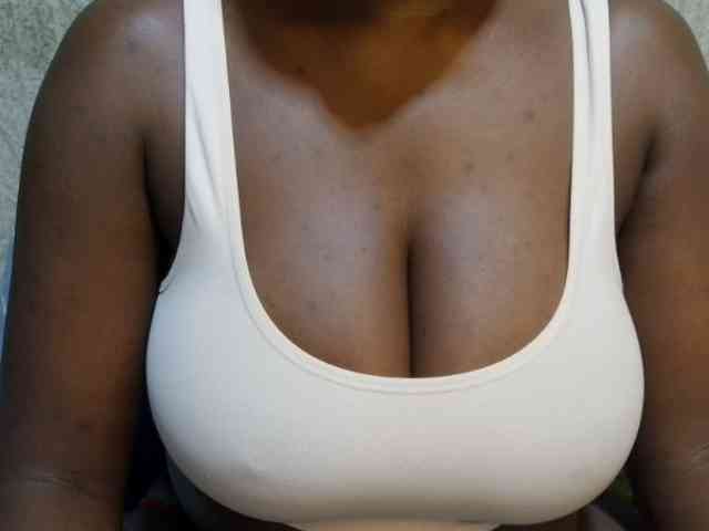 pretty-lioness's Sexcam