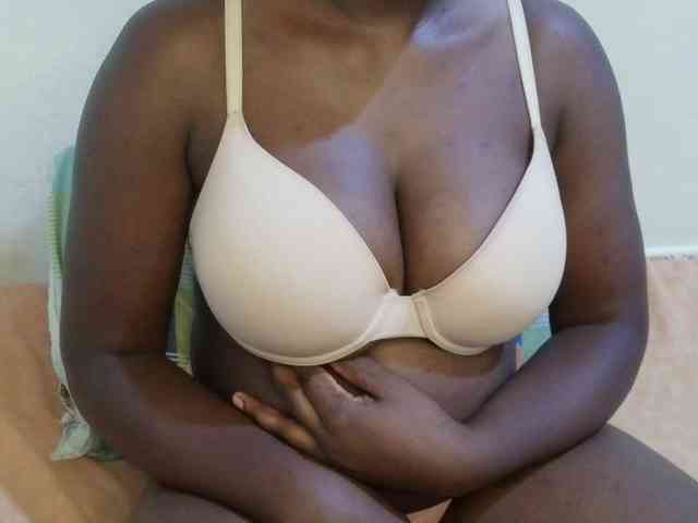 pretty-lioness webcam