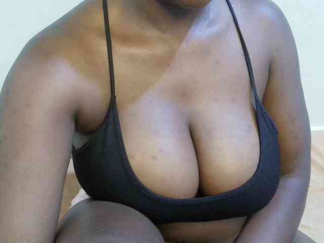 pretty-lioness webcam