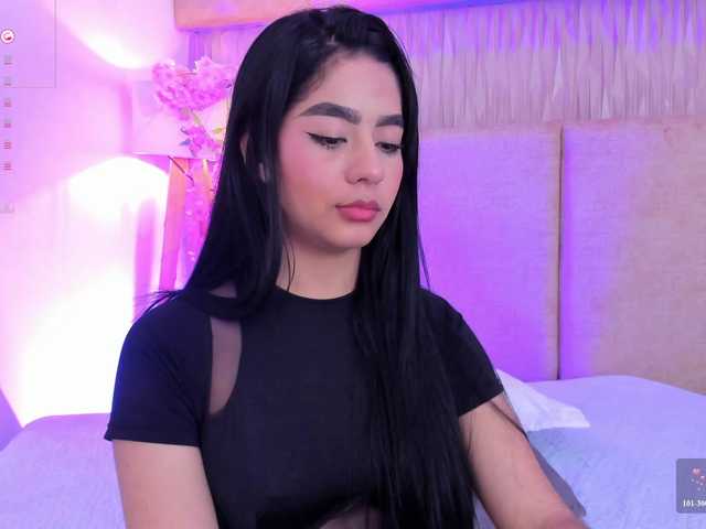 Kyraaa live cam on BongaCams