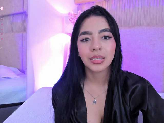 Kyraaa live cam on BongaCams