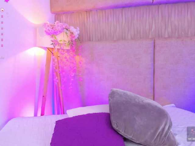 Kyraaa live cam on BongaCams