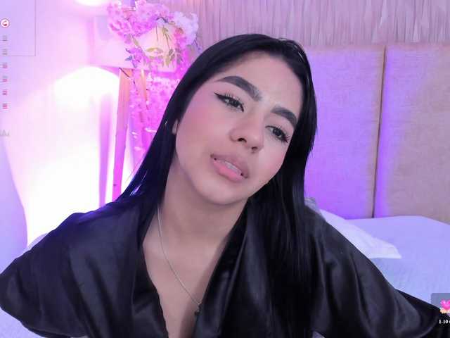 Kyraaa live cam on BongaCams