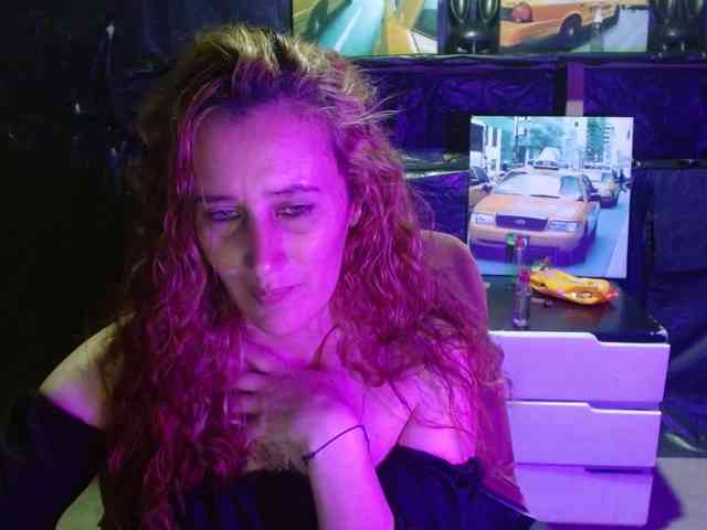 mariam-wish's live room