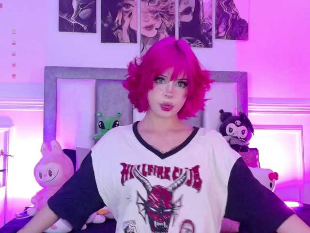 Kathybecker, live now on BongaCams
