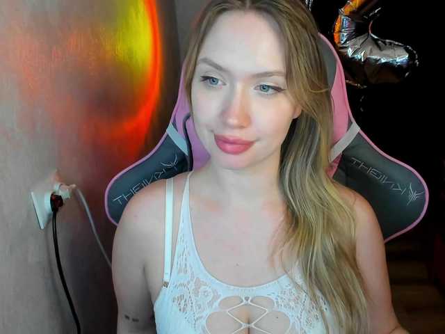 NicoleRicci's BongaCams show and profile