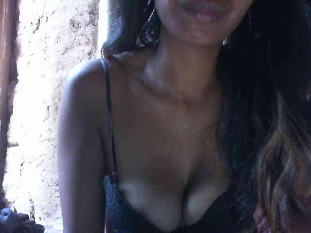 Minou20 Live Webcam on BongaCams