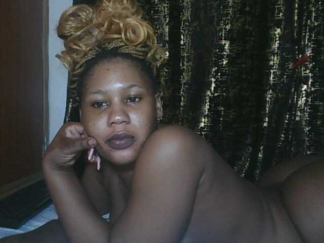 Princesssweetass webcam bongacams model stream image