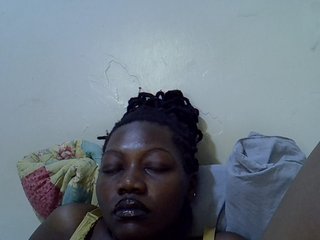 juicy-bella