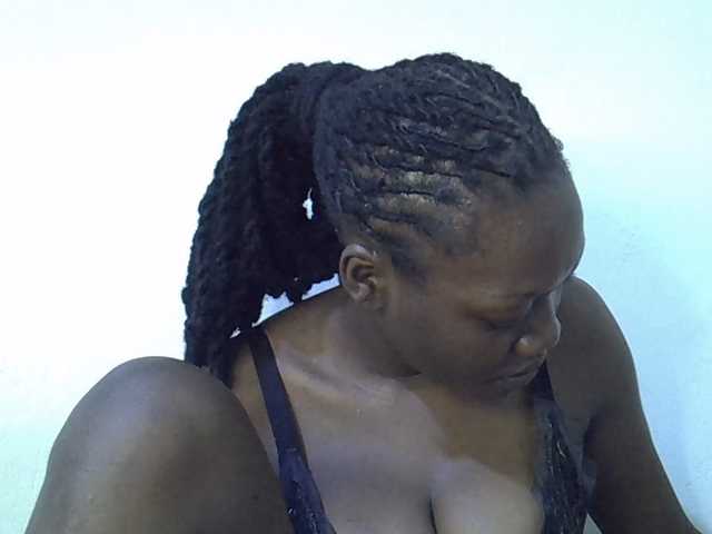 juicy-bella